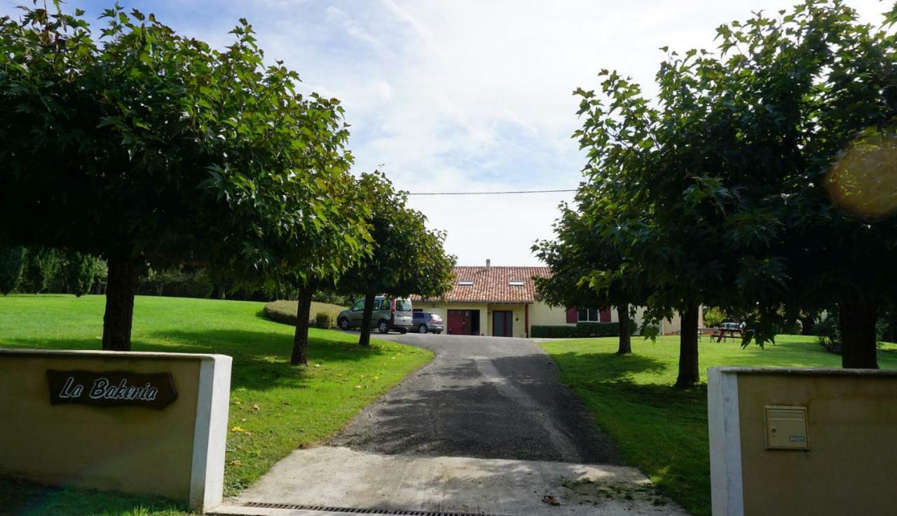 Gites La Bakenia Villeneuve-sur-Lot Ngoại thất bức ảnh
